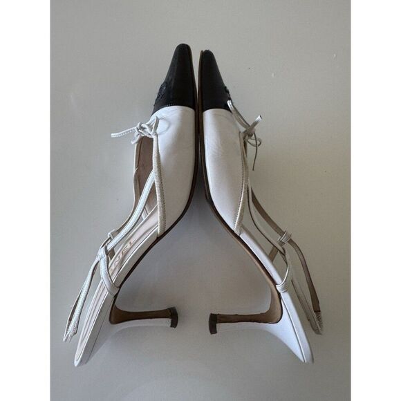 Chanel Black & White CC Logo Bow Captoe Slingback Pointed Toe Heels EU 38.5 - Picture 7 of 12